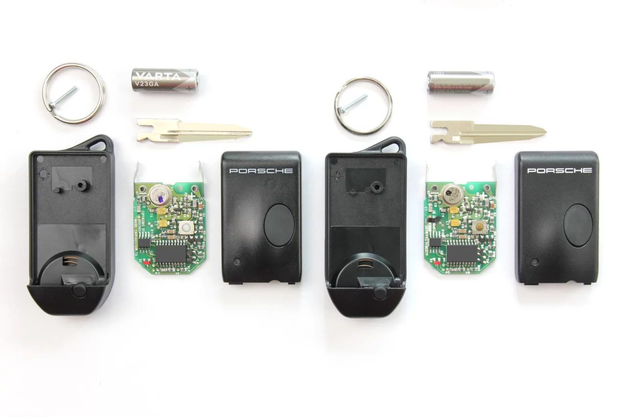 Bild vergrößern - Porsche 993 – Reparatur Klappschlüssel