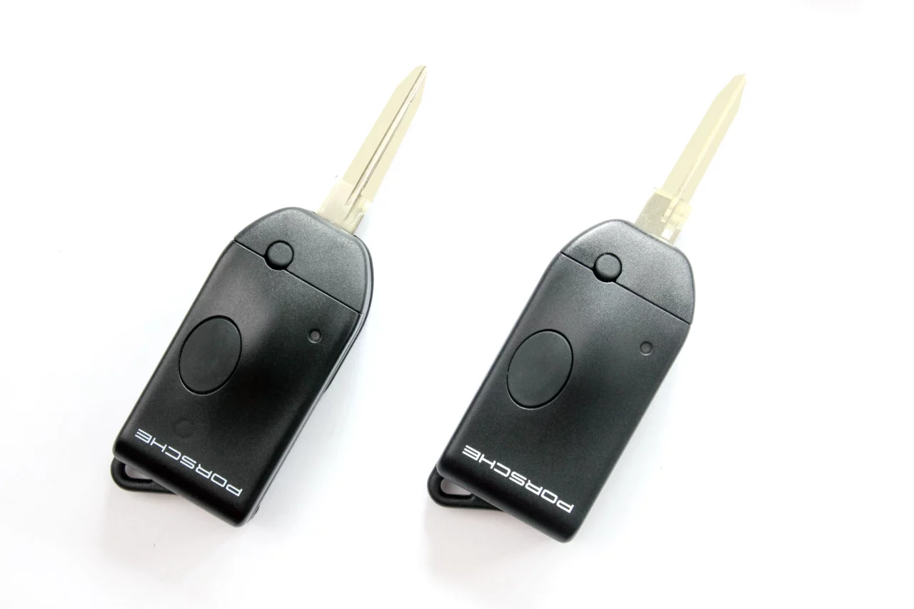 Bild vergrößern - Porsche 993 – Reparatur Klappschlüssel