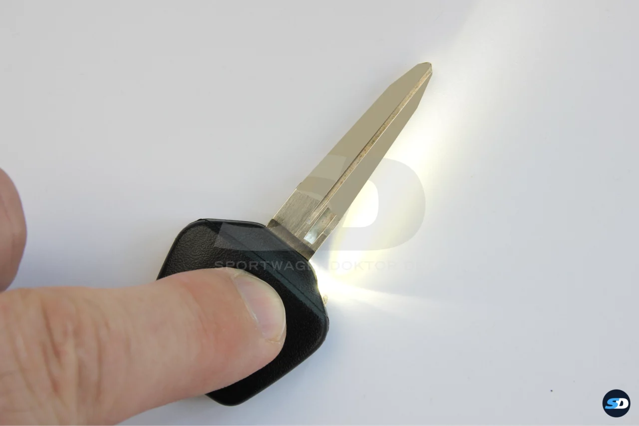 Bild vergrößern - Porsche 993 – Umbau Klappschlüssel