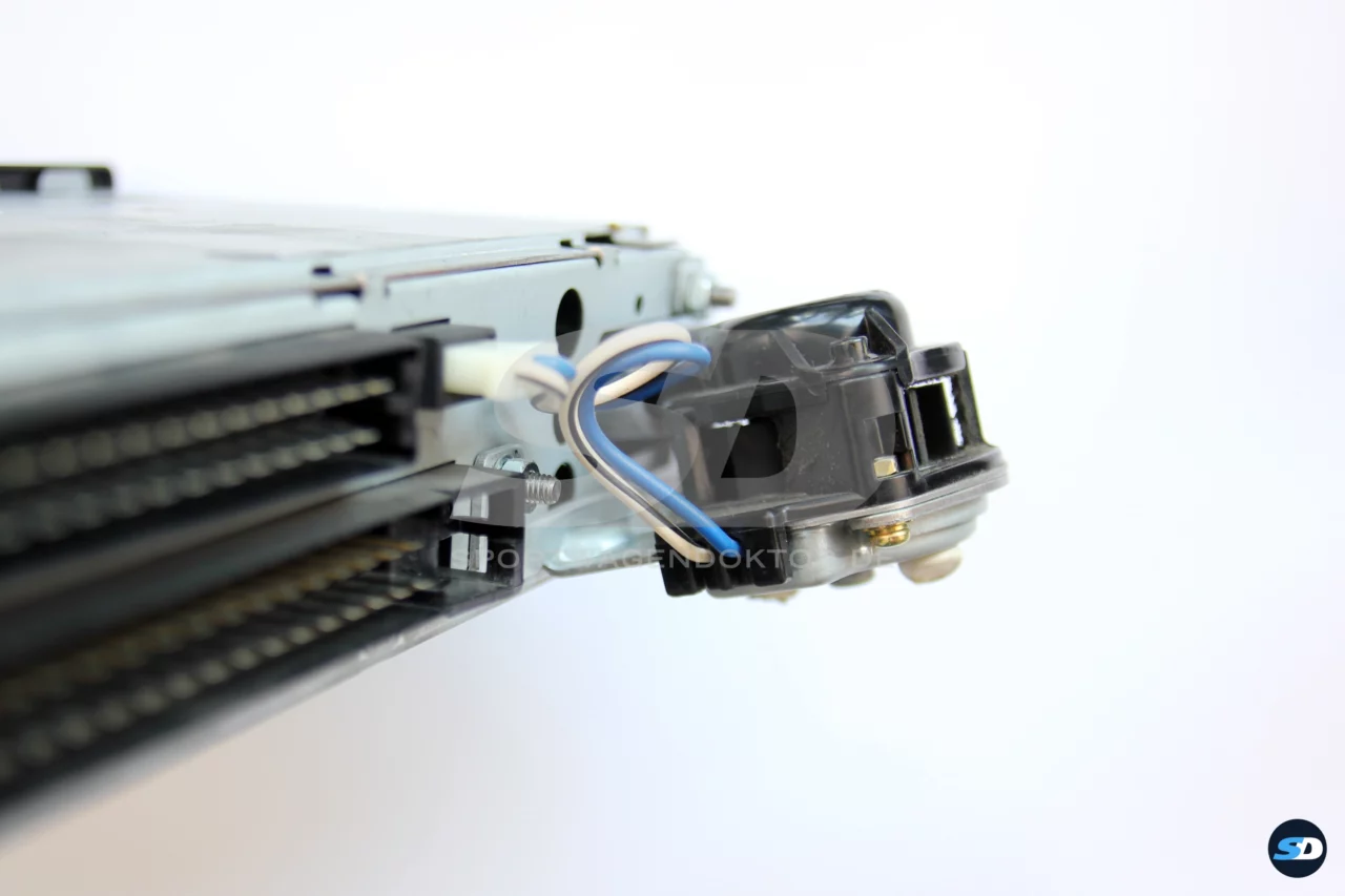 Bild vergrößern - Porsche 993 – Reparatur Klimabedienteil