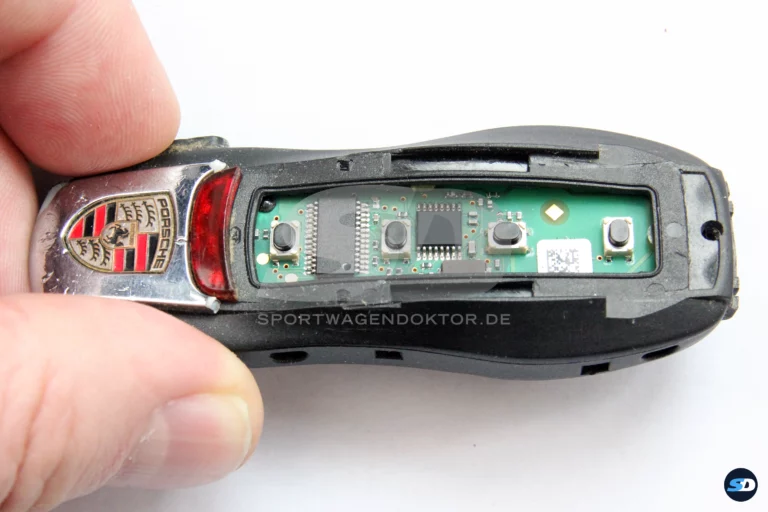 Sportwagendoktor.de - Porsche 981 – Schlüssel von Auto überfahren