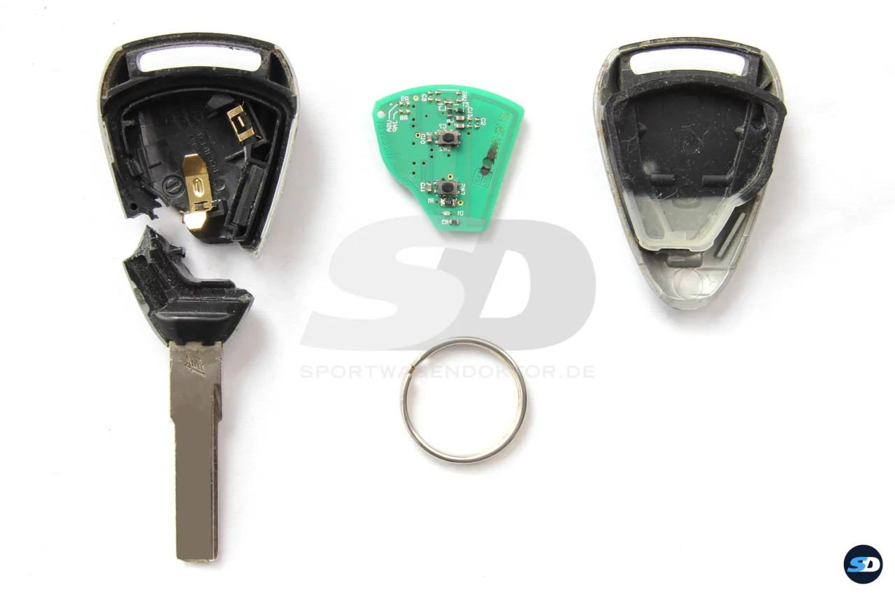 Bild vergrößern - Porsche 997 – Reparatur Funkschlüsselgehäuse