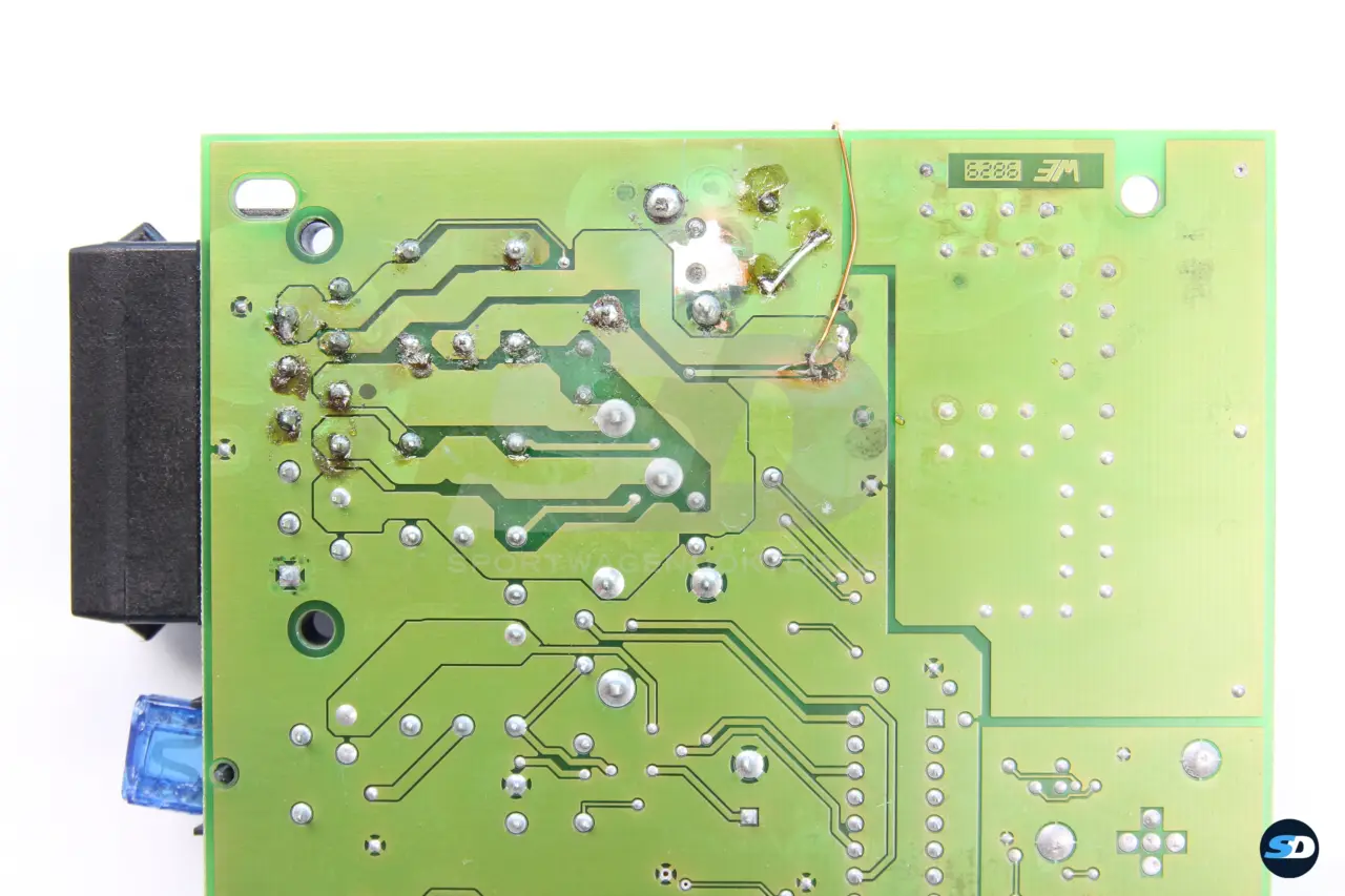 Bild vergrößern - Porsche 996 – startet nicht, Ausfall Karosseriefunktionen