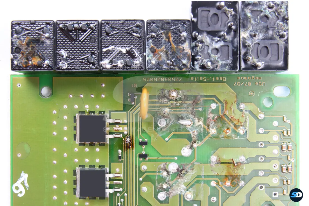 Bild vergrößern - Porsche 996 – startet nicht, Ausfall Karosseriefunktionen