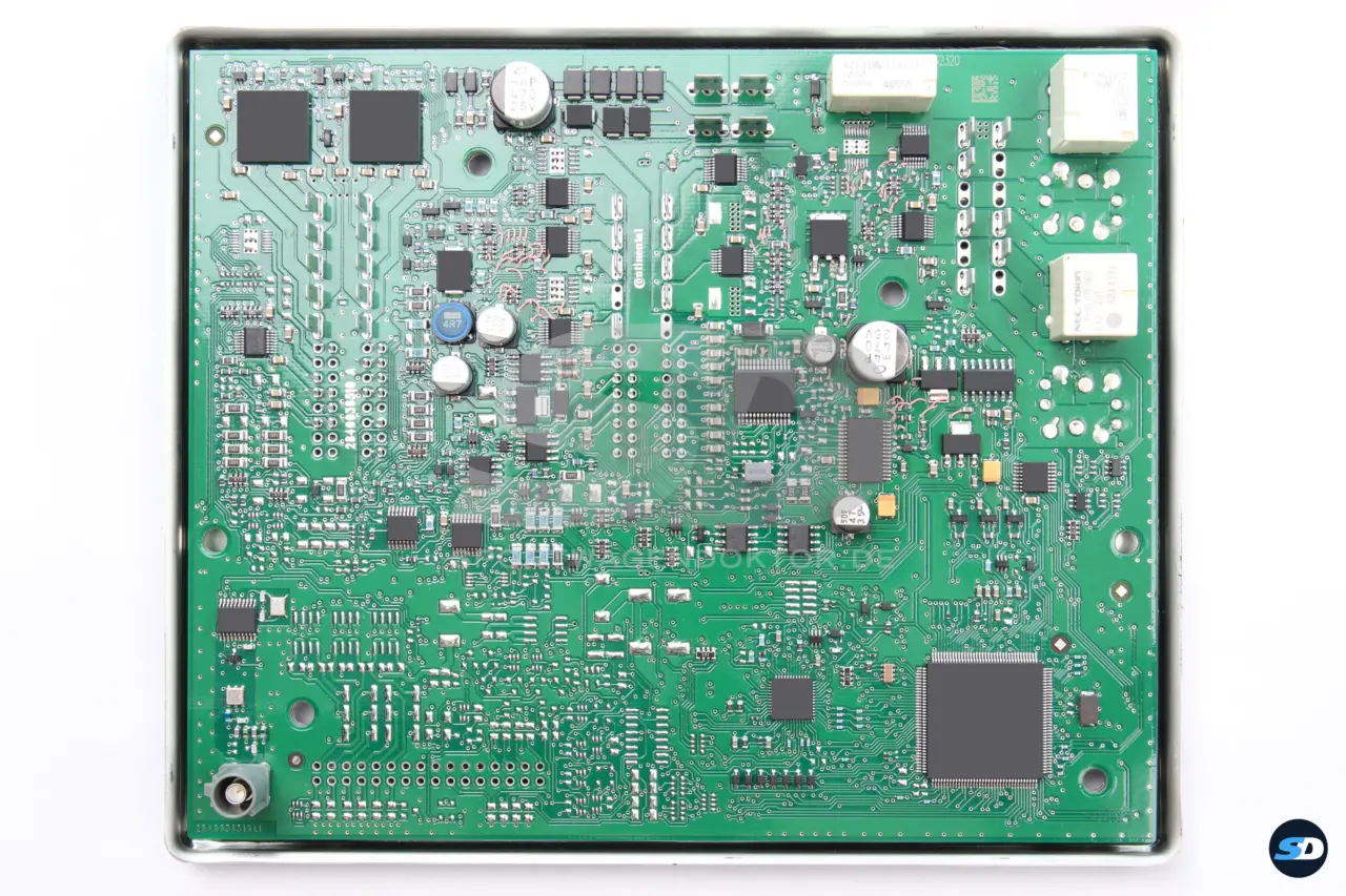 Bild vergrößern - Bauteile Unterseite Porsche 981 718 991 Funkschlüssel
